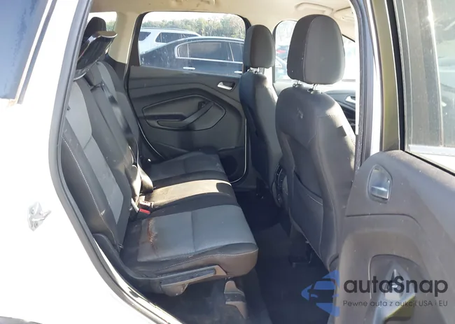 1FMCU0GD0HUE37815: 42928618