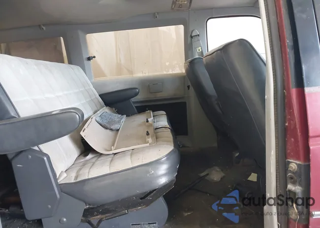 2P4FH41C2FR348380: 42929704