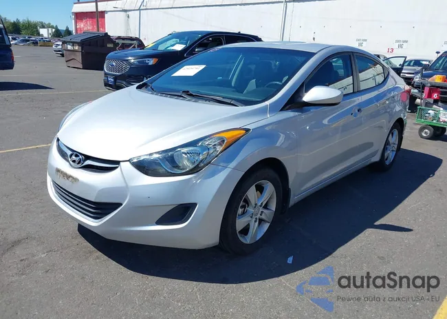 KMHDH4AE3DU685374: 42929791