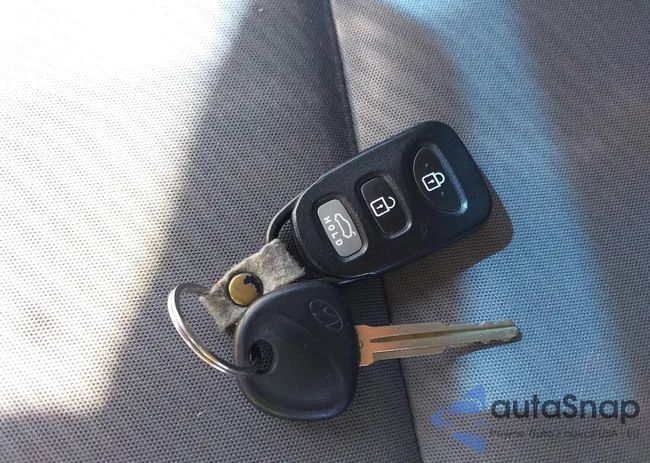 KMHDH4AE3DU685374: 42929791