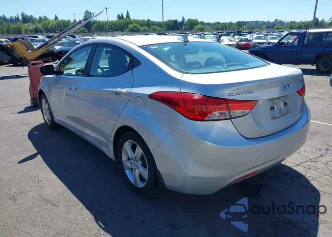 KMHDH4AE3DU685374: 42929791