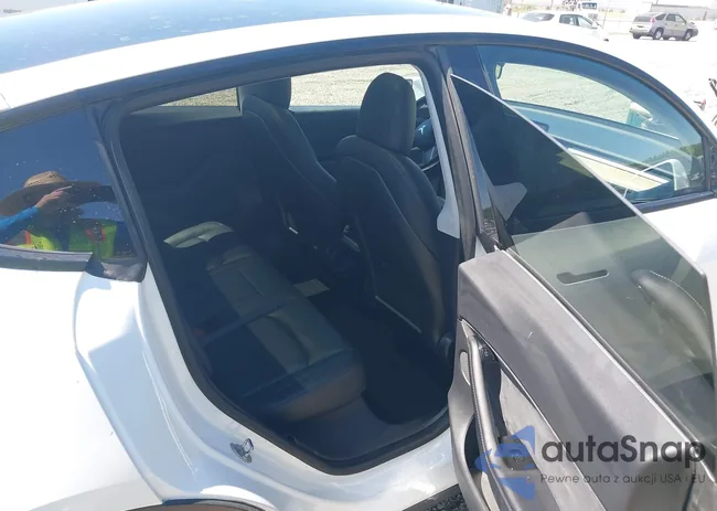 5YJYGDEE6MF063038: 42929914