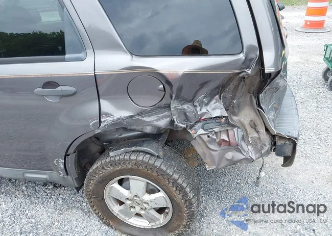 1FMCU9D75BKB44207: 42929929