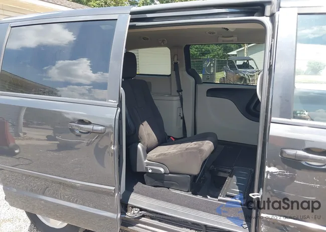 2C4RDGCG4CR369886: 42929937