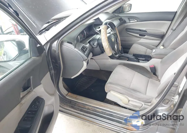 1HGCP26388A019120: 42930078