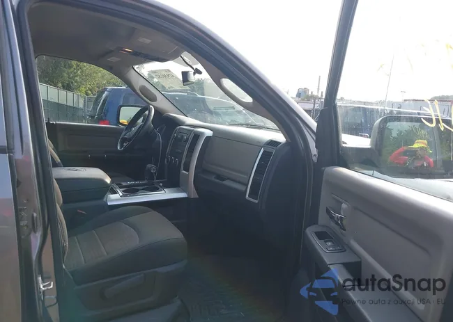 1C6RD7GT7CS329265: 42930182