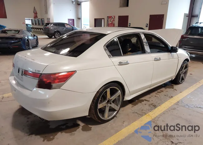 1HGCP3F88CA016776: 42930188