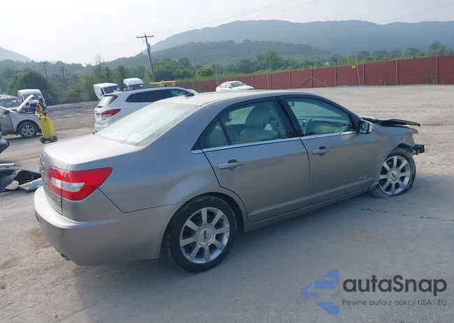 3LNHM26T09R602409: 42930694