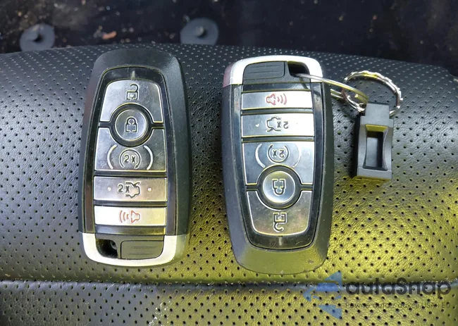 1FATP8UH7K5122664: 42930748