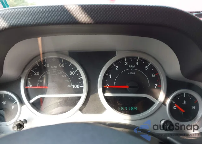 1J4BA3H11AL224893: 42930768