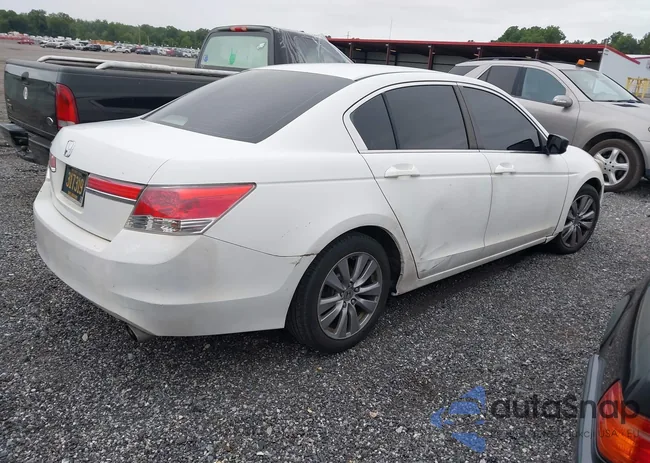 1HGCP2F74BA119046: 42930776