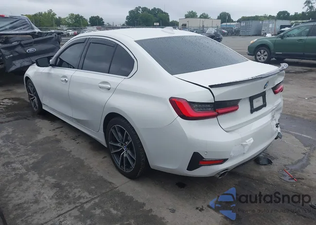 3MW5R1J03L8B22570: 42930853