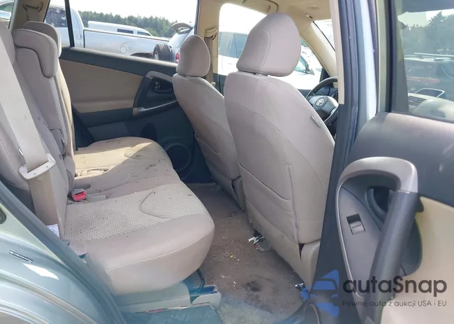 JTMBD33V876037066: 42930997