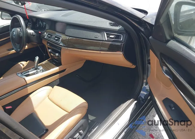 WBAKB8C53CDX20766: 42931045