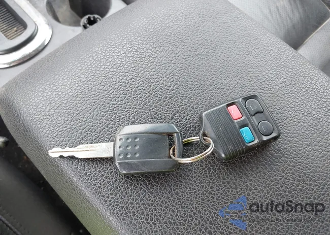 4M2EU47EX8UJ06182: 42931229