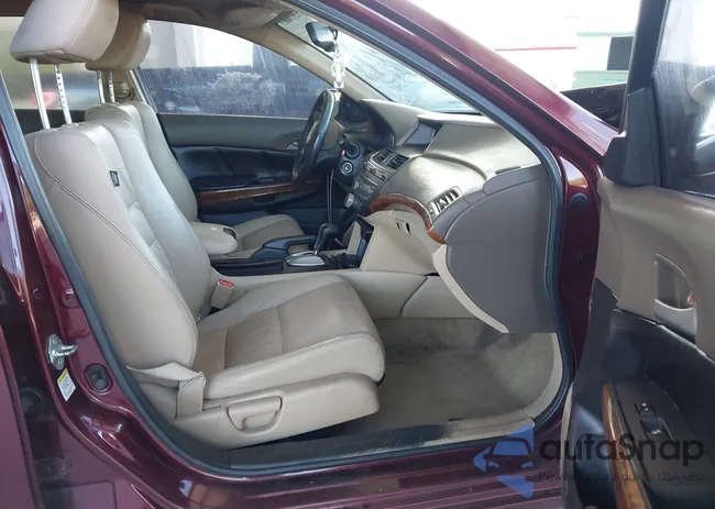 1HGCP2F85AA140477: 42930289