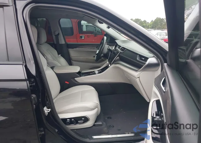 1C4RJKDG6M8129813: 42930451