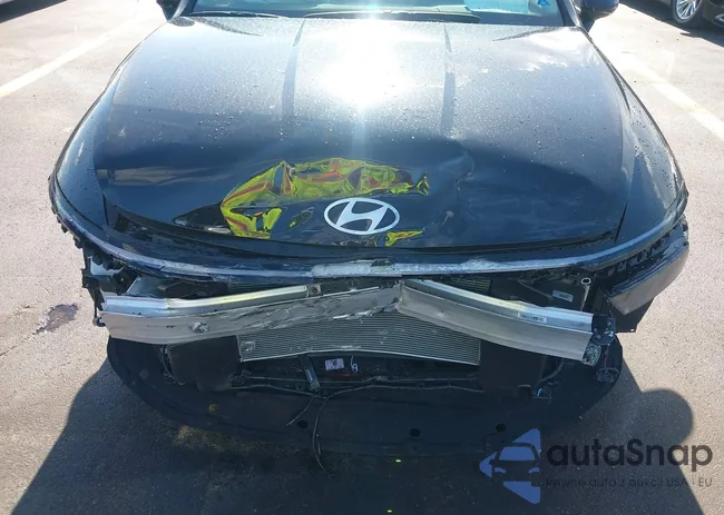 KMHL14JA2SA495965: 42930557