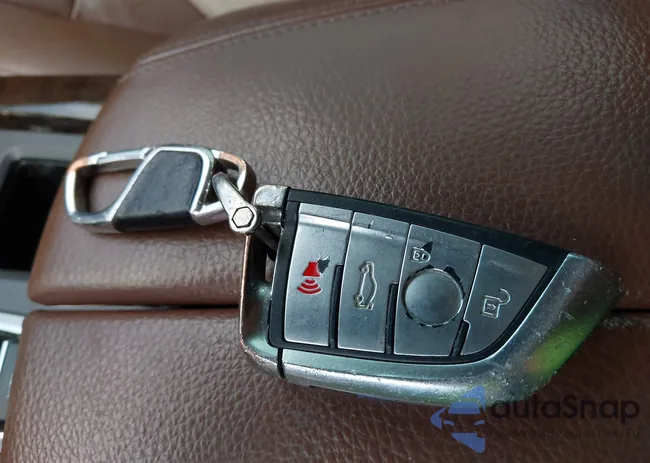 5UXKR0C56E0K48524: 42931947