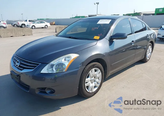 1N4AL2AP5CN543697: 42932033