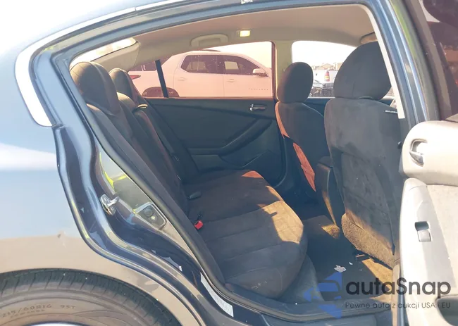 1N4AL2AP5CN543697: 42932033