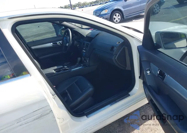 WDDGF5EB6AF431094: 42932063