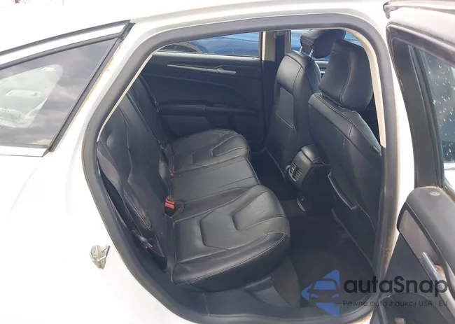 3FA6P0RU1LR204778: 42932098