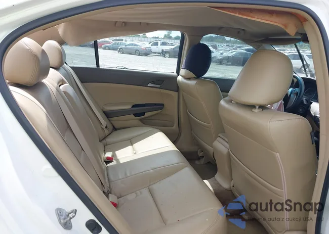 1HGCP26359A095265: 42932112