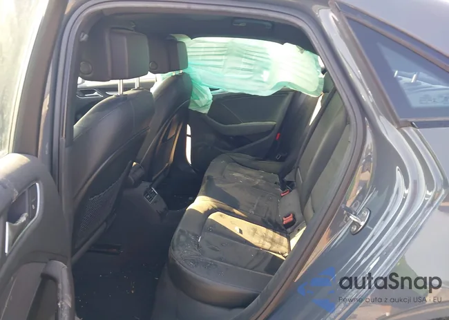 WAUAUGFF1KA095627: 42931375