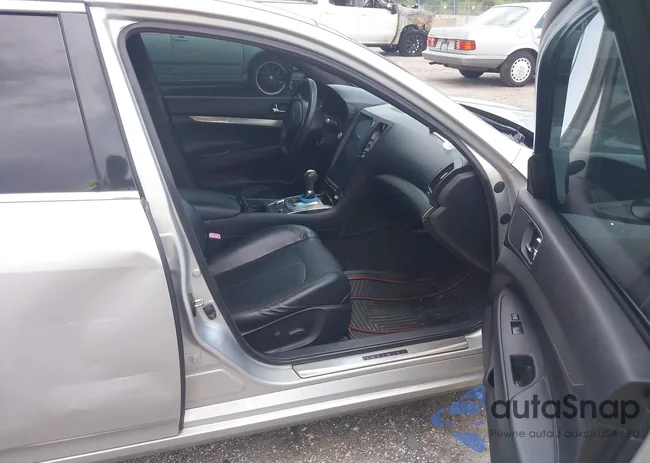 JN1CV6ARXDM354995: 42931562