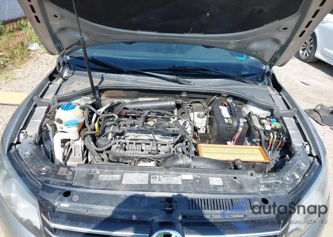 1VWBT7A39EC042218: 42931648