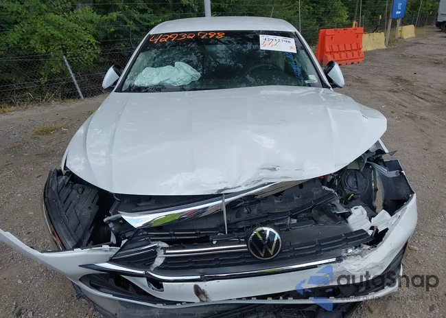 3VWEM7BU9RM034190: 42932798