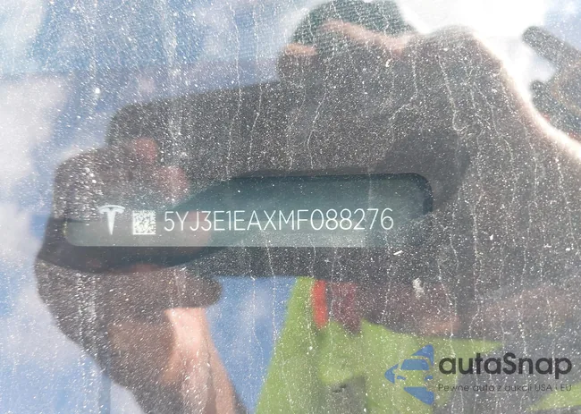 5YJ3E1EAXMF088276: 42932841