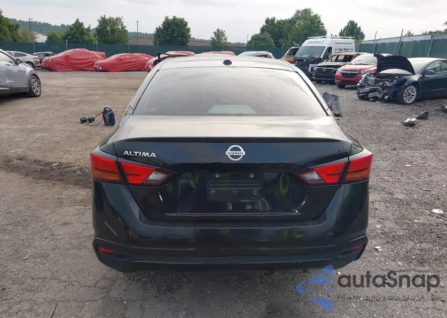 1N4BL4BV2KC134127: 42932885