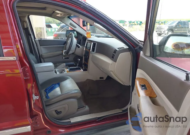 1J8HS58N68C207828: 42933048