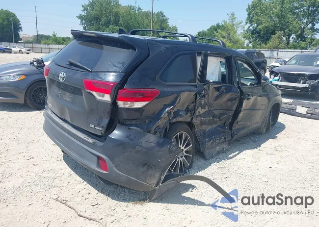 5TDJZRFH2JS810563: 42933101