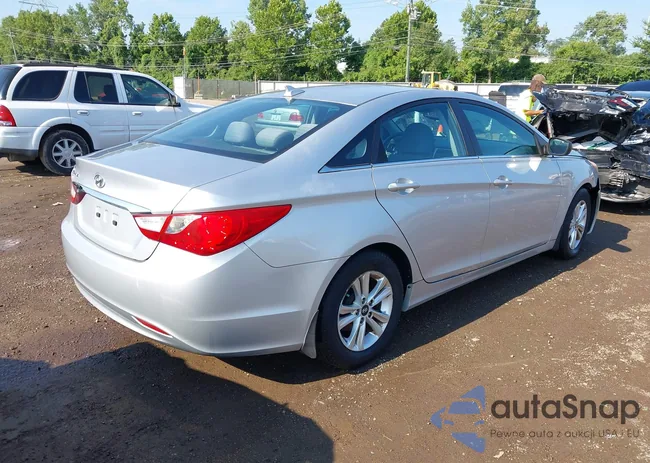 5NPEB4AC9DH709793: 42932323