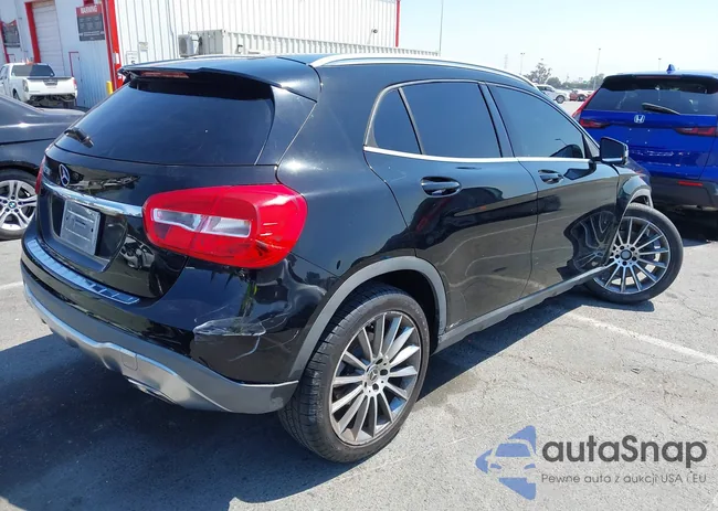 WDCTG4EB4JJ492712: 42932357