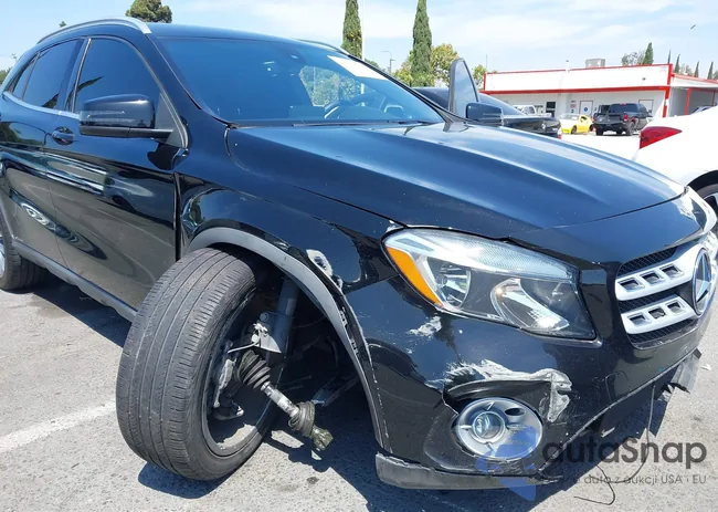 WDCTG4EB4JJ492712: 42932357