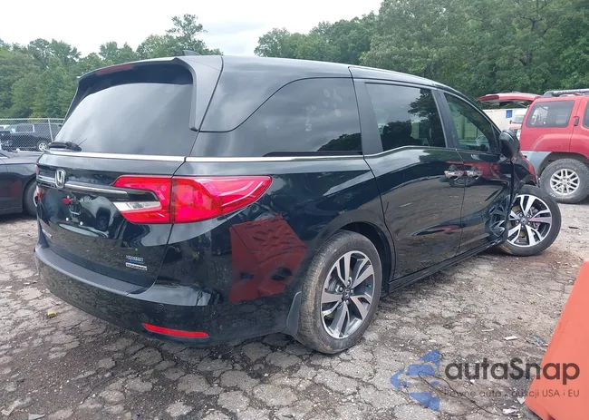 5FNRL6H82MB028272: 42932605