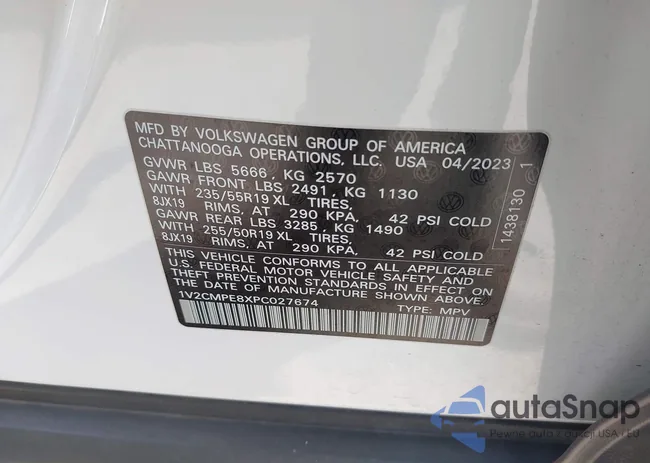 1V2CMPE8XPC027674: 42933673