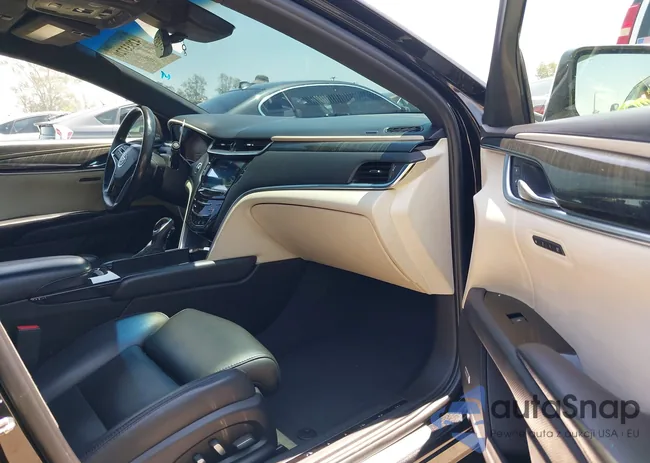 2G61W5S8XE9215680: 42933720