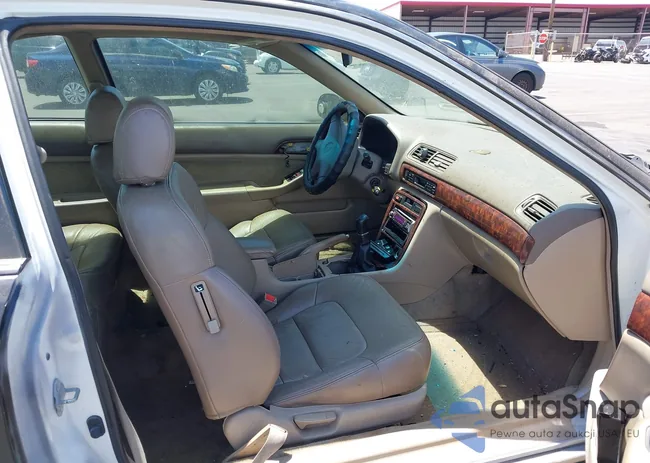 19UYA3143WL001199: 42933760