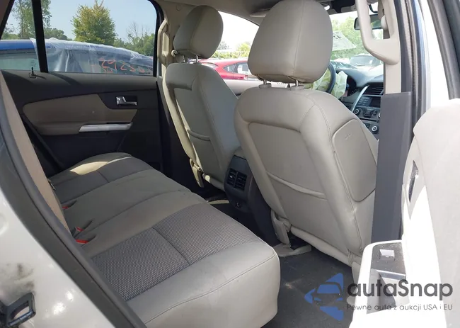 2FMDK3JC5DBC33572: 42933277