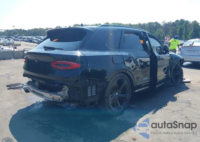 SJAAM2ZV2MC033879: 42933360