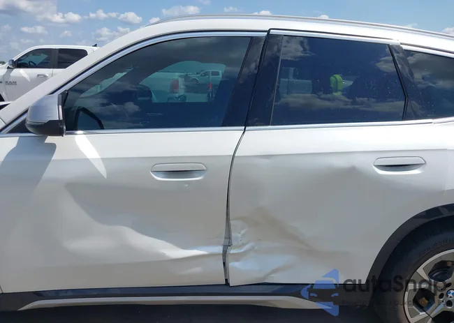 WBX73EF05R5Z47564: 42933598