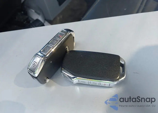 3KPF24AD5ME291251: 42934664