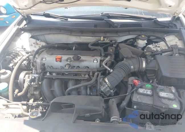 1HGCP2F37BA113139: 42934697