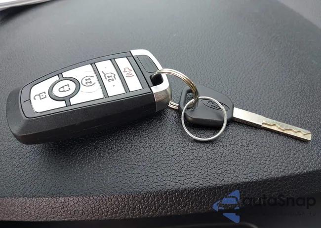 1FM5K8D87KGA82197: 42935763