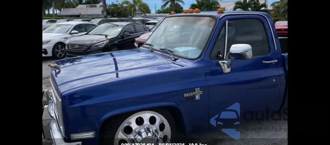 1GCHC34W3FJ140489: 42935401